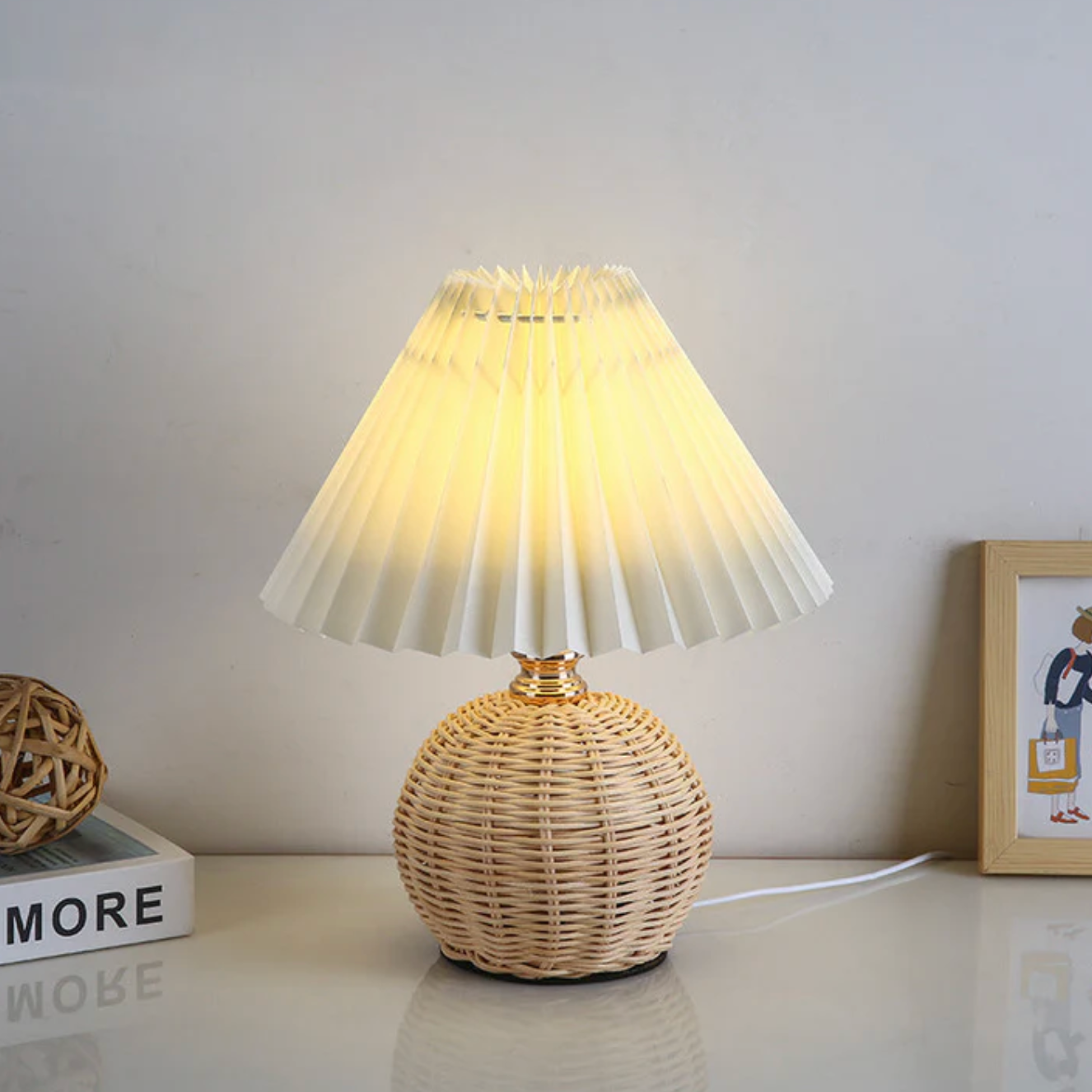Table lamp with a woven base – natural boho style with a pleated shade 9