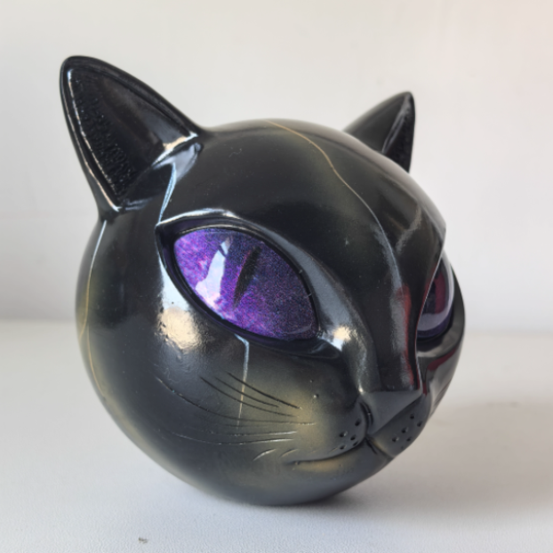 Elara Haus Cat Sculpture - High-Quality Resin Artistic Home Decor 4