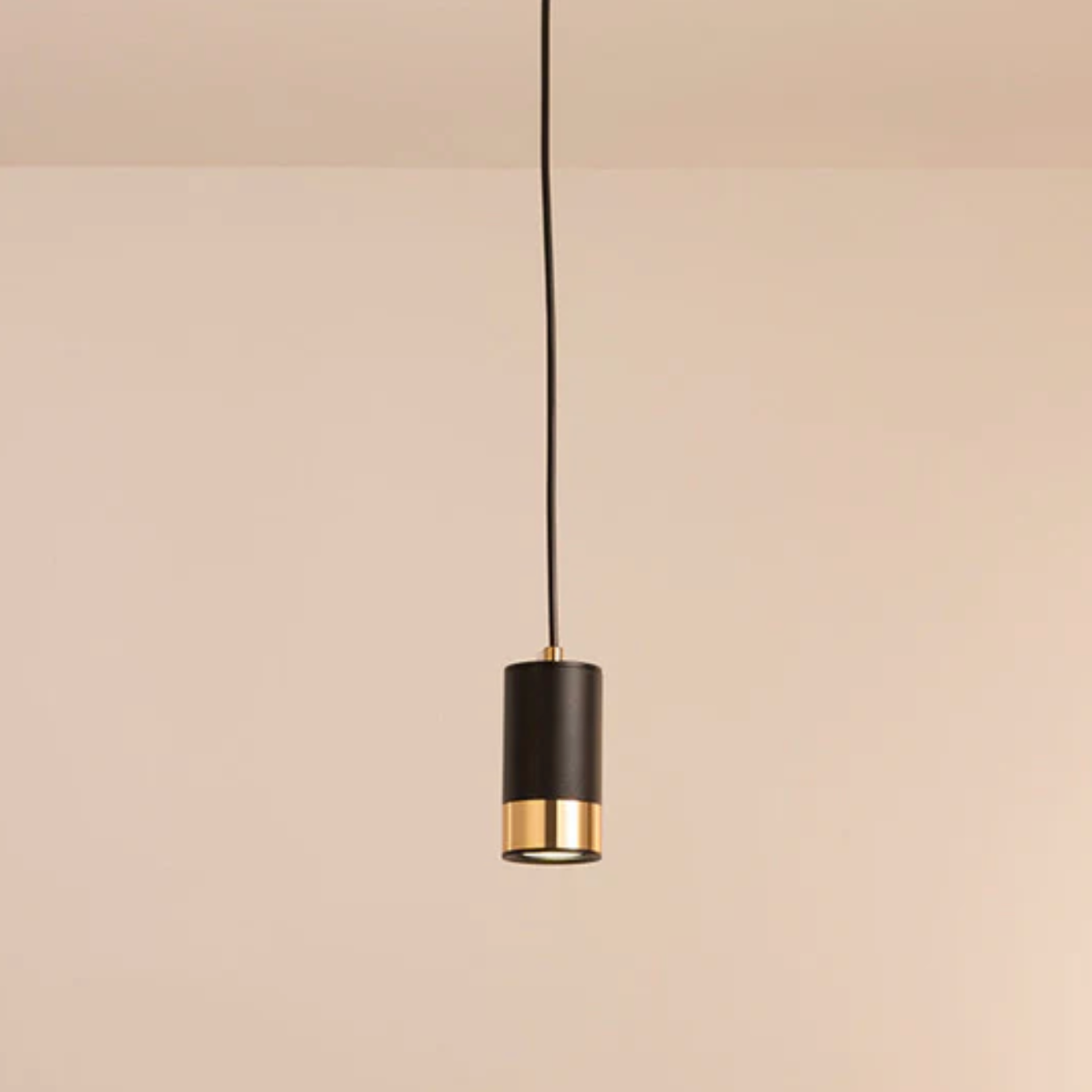 A modern spot pendant lamp – elegance in a minimalist version 10