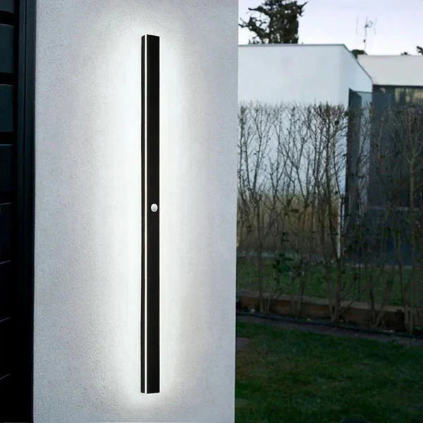 Modern Vertical LED Lamp for Facade 9