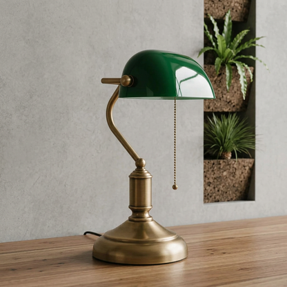 Banker's Style Desk Lamp with Pull Chain