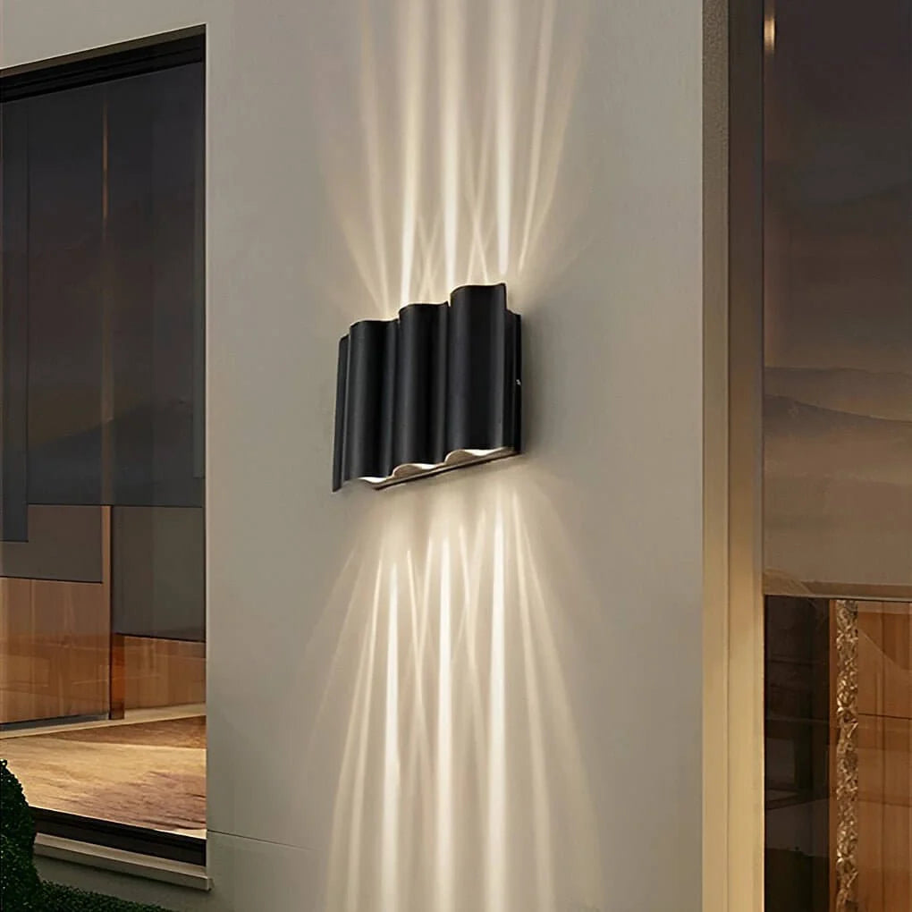 Beam Wall Light Wavy Aluminum Outdoor LED Up-Down Light 3