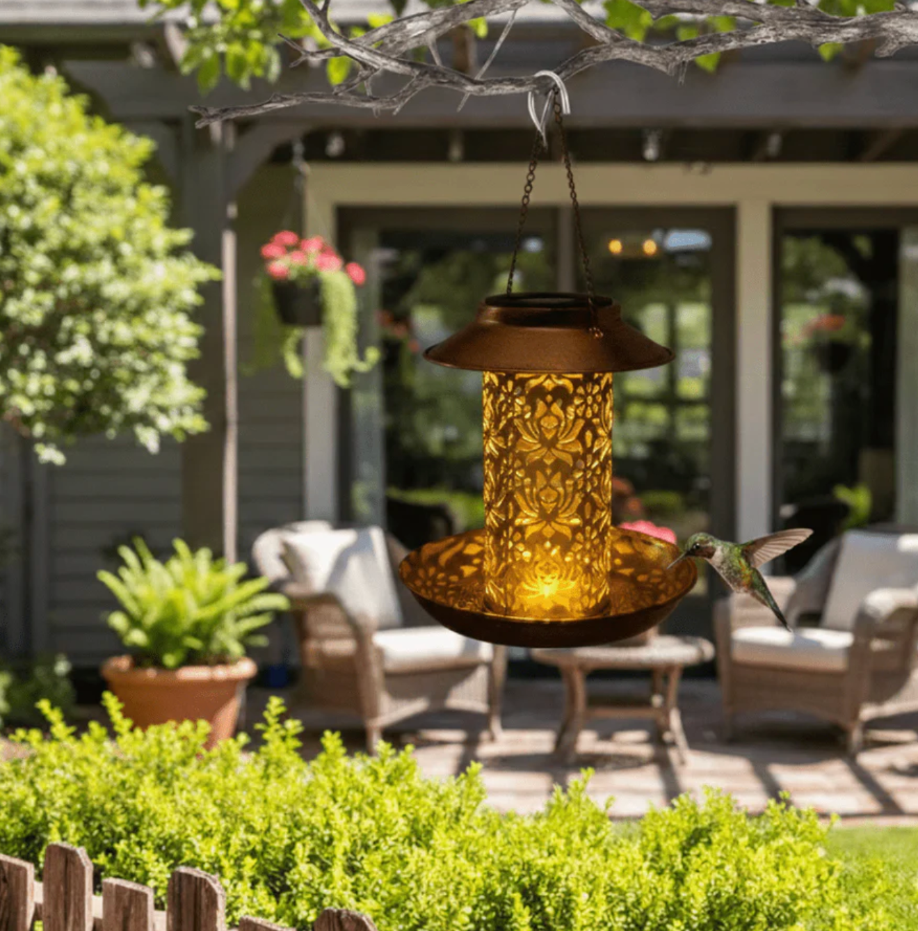 Solar LED garden lamp bird feeder - decorative 2-in-1 hanging lantern 1