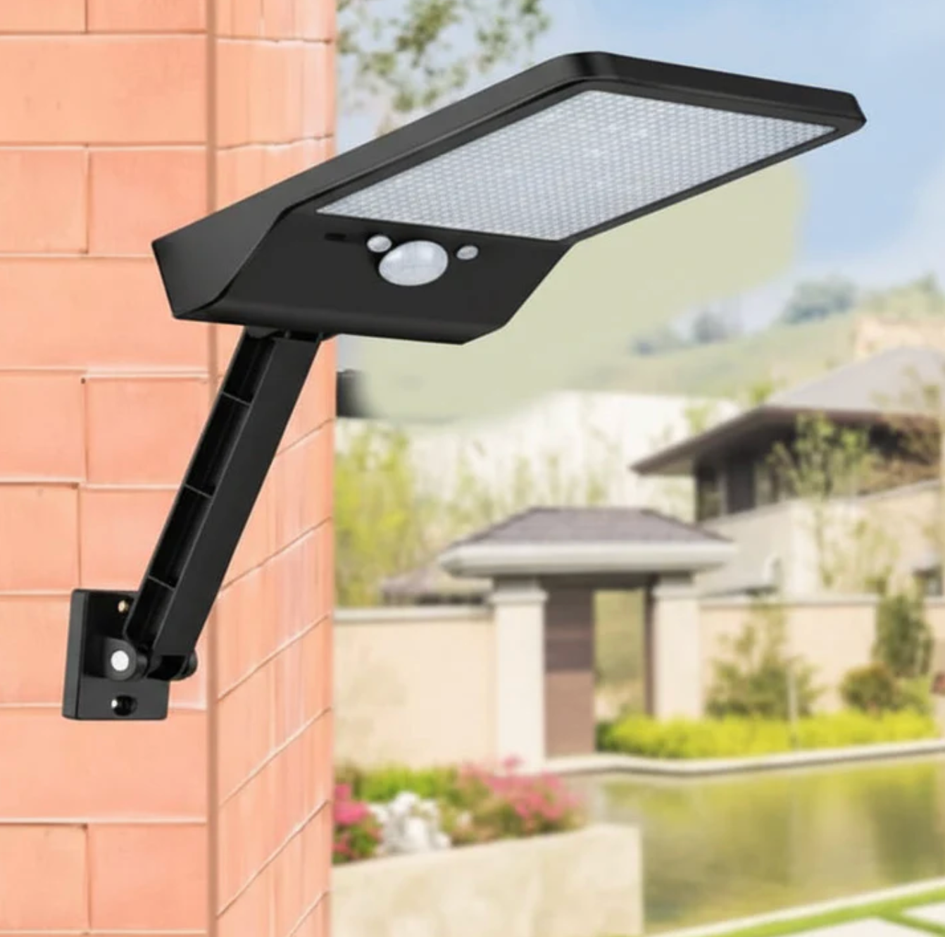 Solar LED Wall Lamp with Motion Sensor – Adjustable Outdoor Lighting 6500K 1