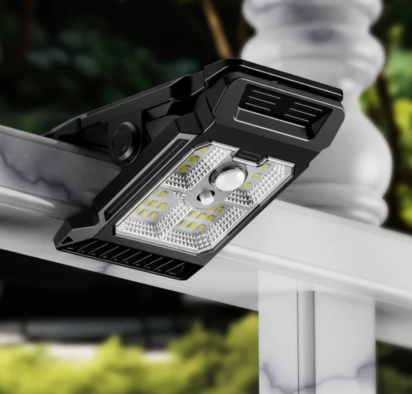 Solar LED lamp with IP65 motion sensor – outdoor lighting for garden, balcony and terrace 1