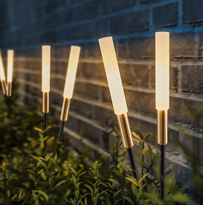 Solar LED garden lights on a spike – modern lighting for paths and flower beds 1