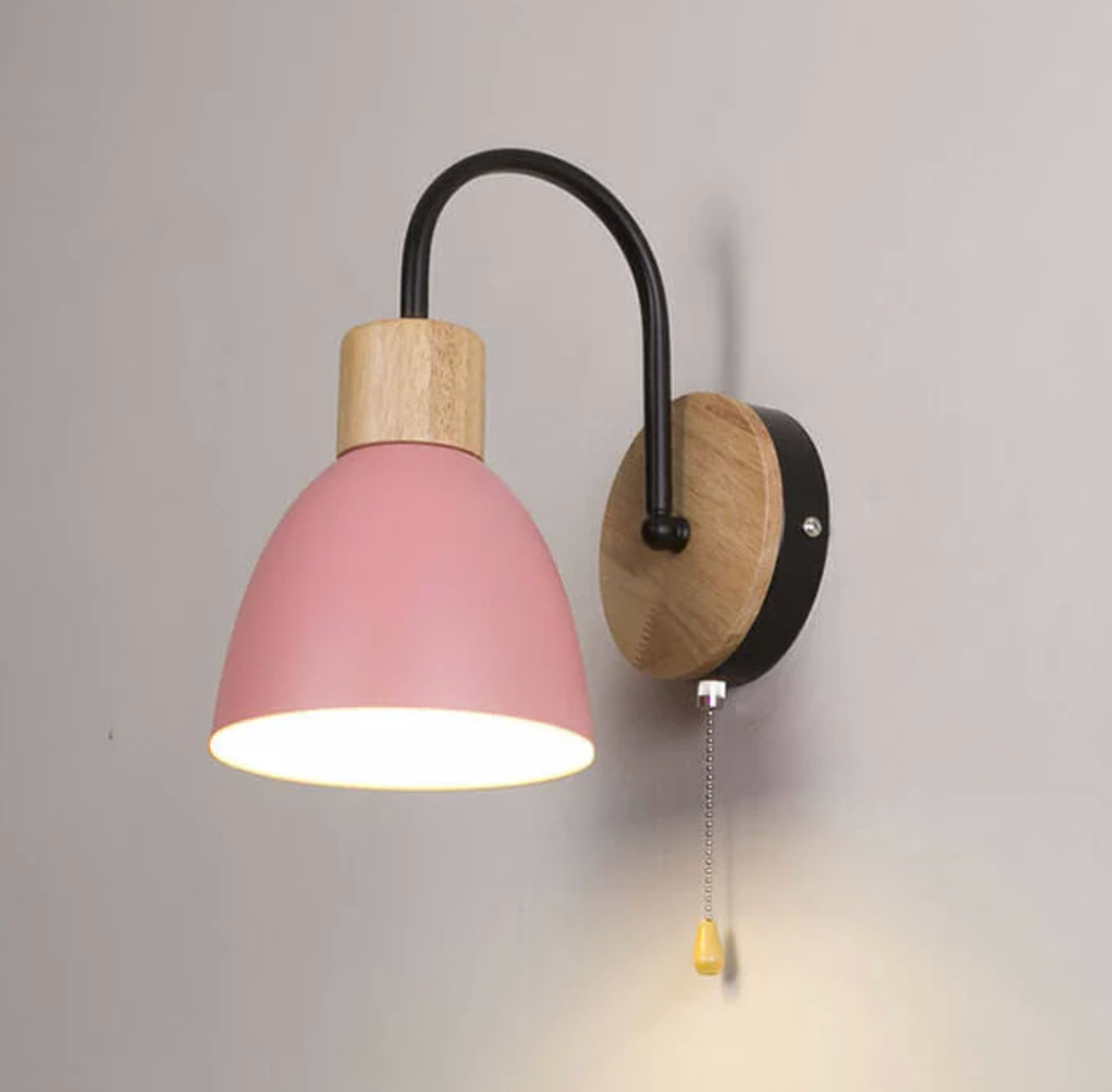Modern wall lamp with wooden accent and chain 4