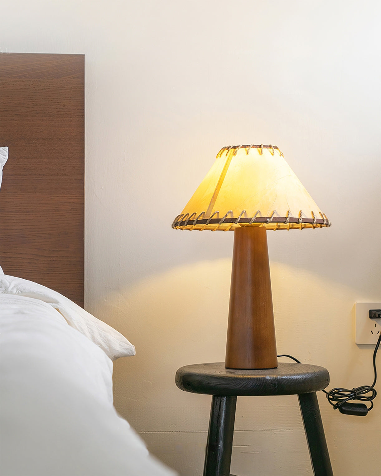 Basica Table Lamp 3