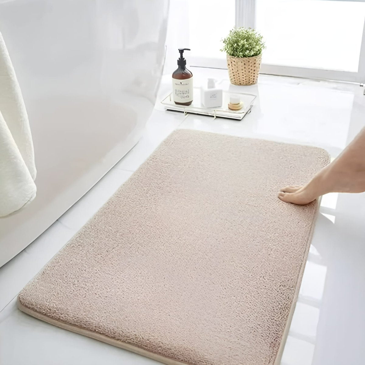 Elara Haus Bath Mat - Velvet Memory Foam Non Slip Bathroom Mats 2