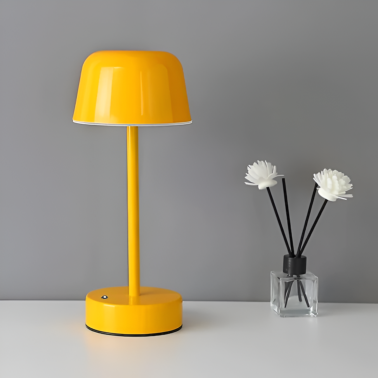 Elara Haus Classic Bar Lamp - Wireless LED Rechargeable Desk Light