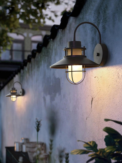 Industrial Outdoor Wall Lamp – Loft Style with a Protective Shade 3