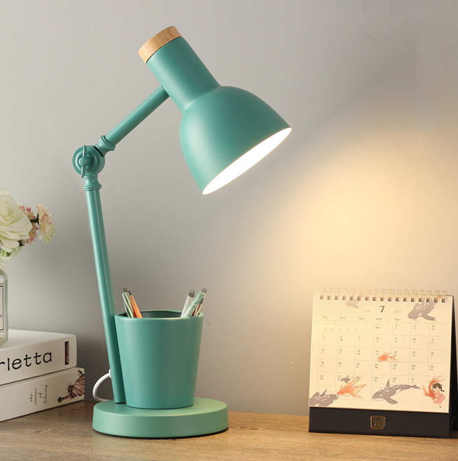 Elara Haus Contemporary Task Lamp