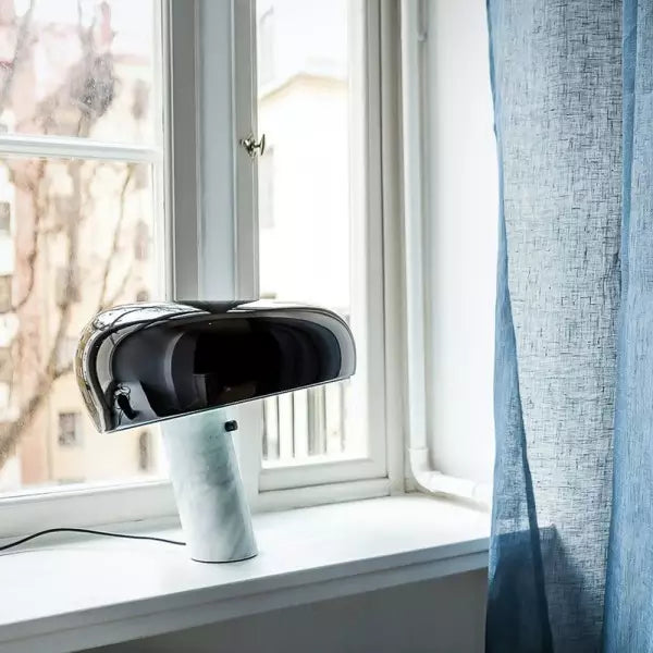 Iconic table lamp with marble base 0