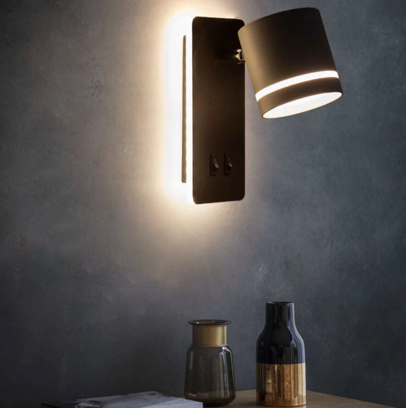 Modern LED wall lamp with adjustable spotlight and double switch 1