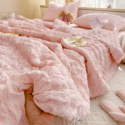 Amphora - Lightweight Breathable Summer Duvet 0
