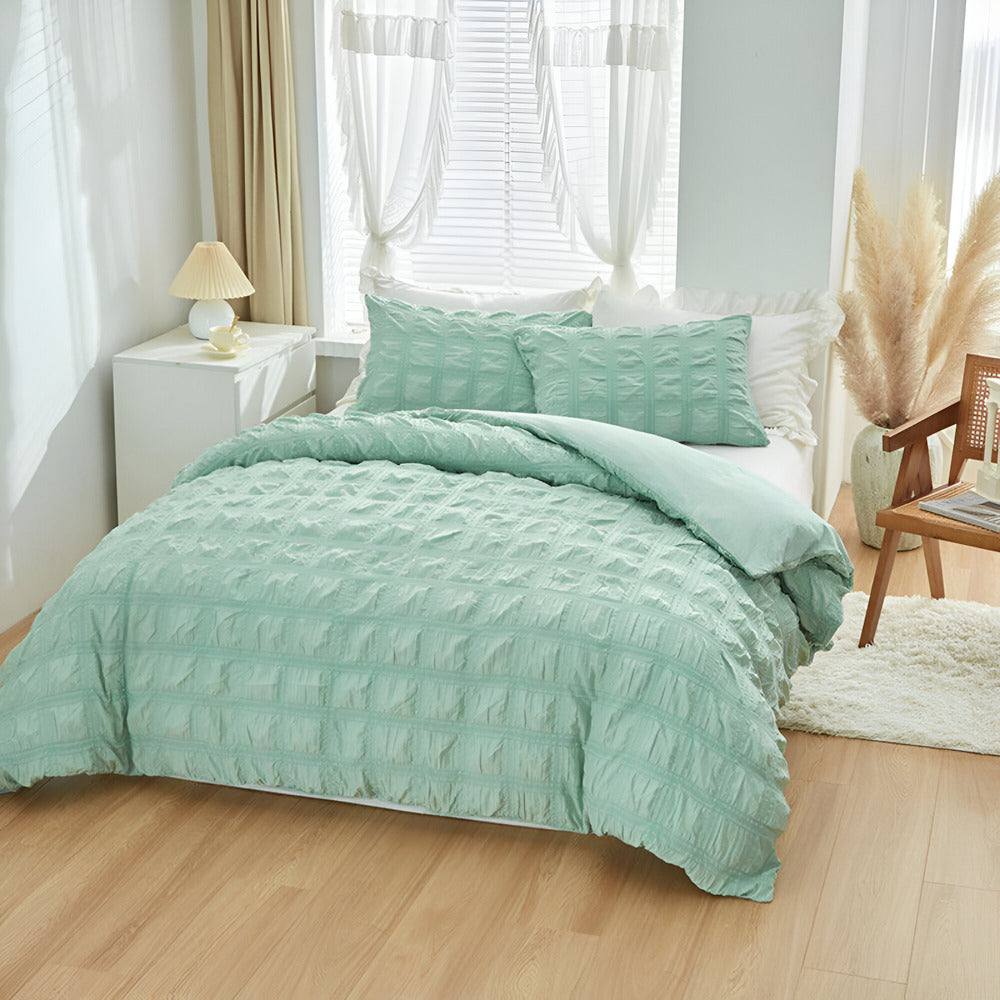 Amphora - Lightweight Breathable Summer Duvet 2