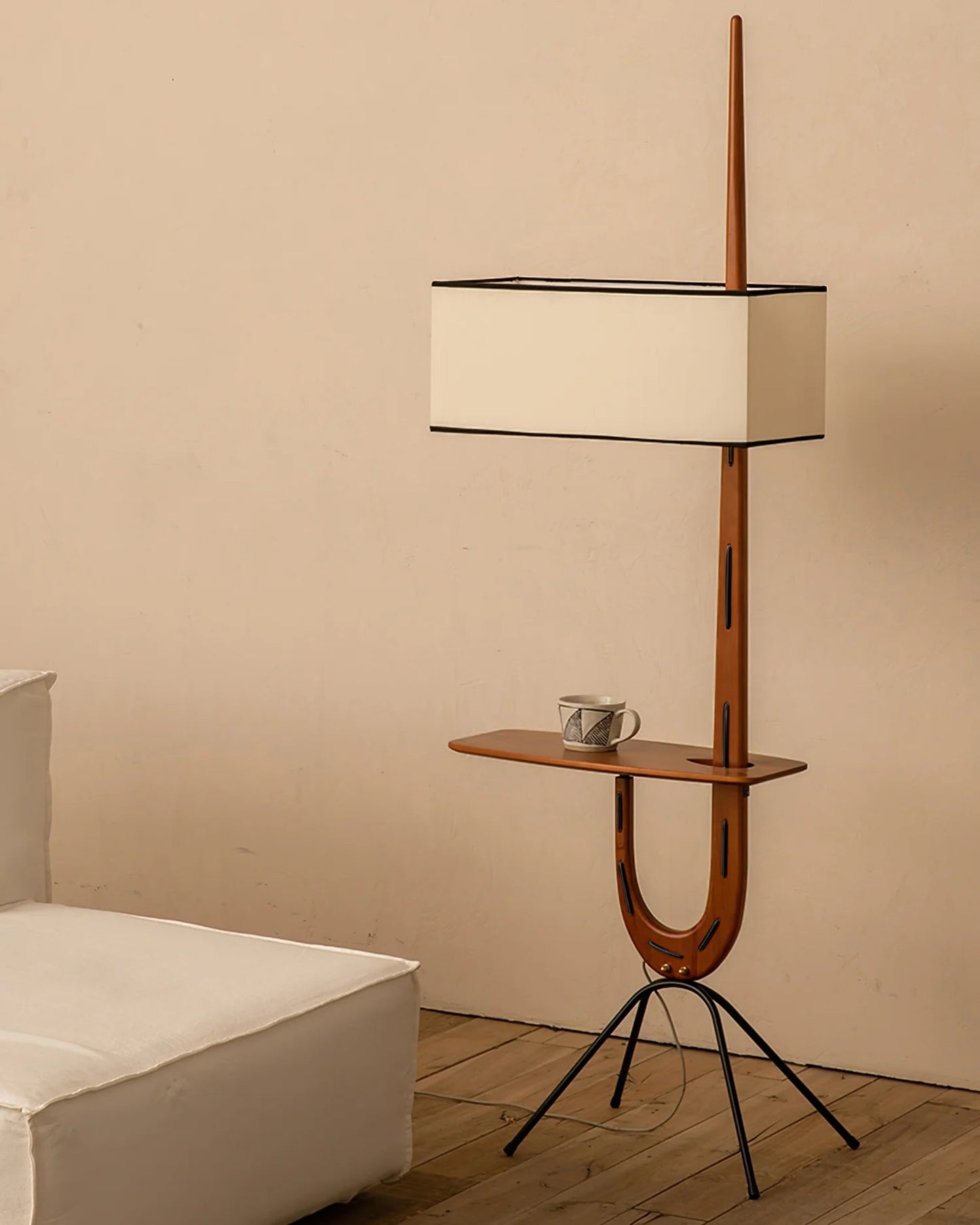 Rispal Giraffe Floor Lamp 5