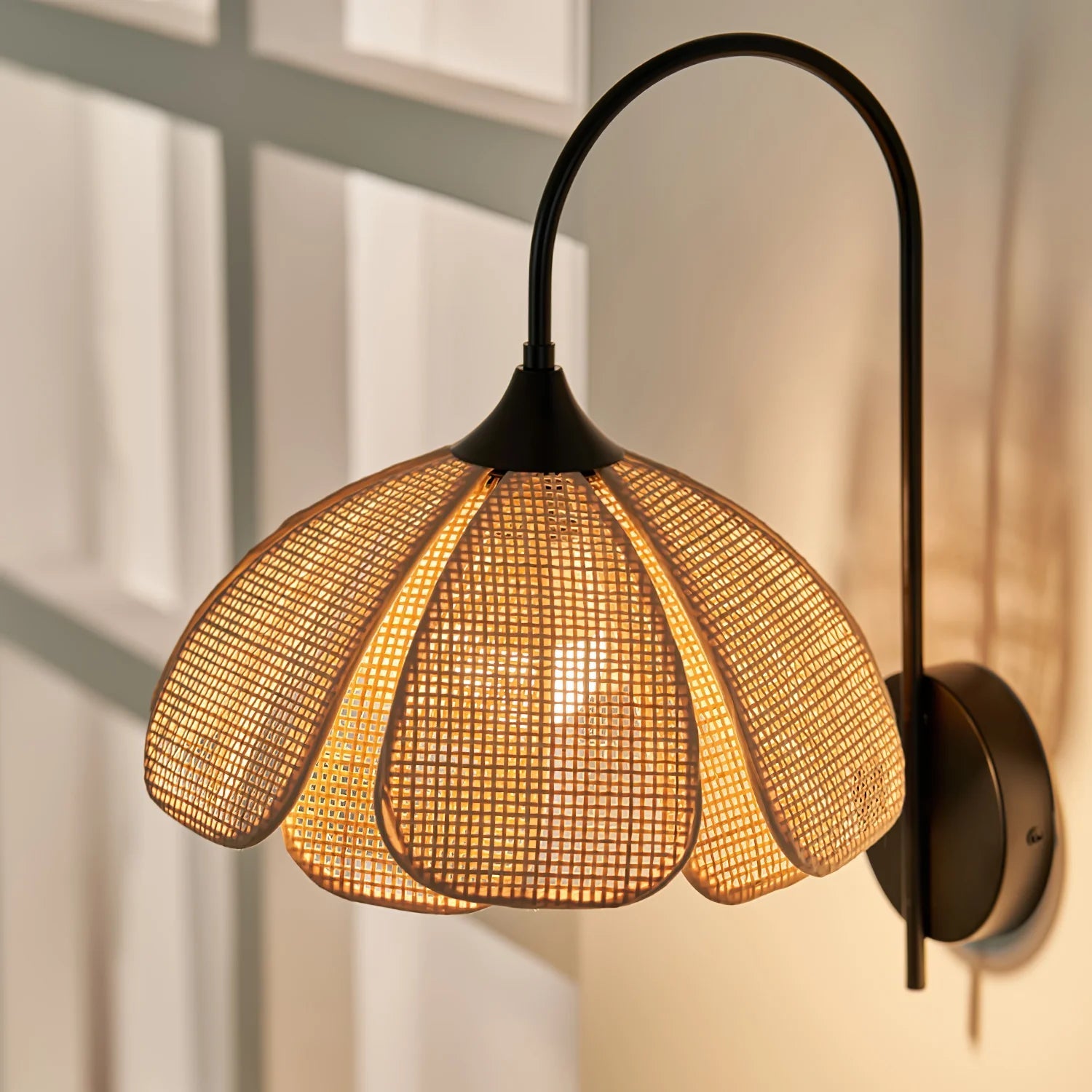 The Glow of Rattan Wall Light 6