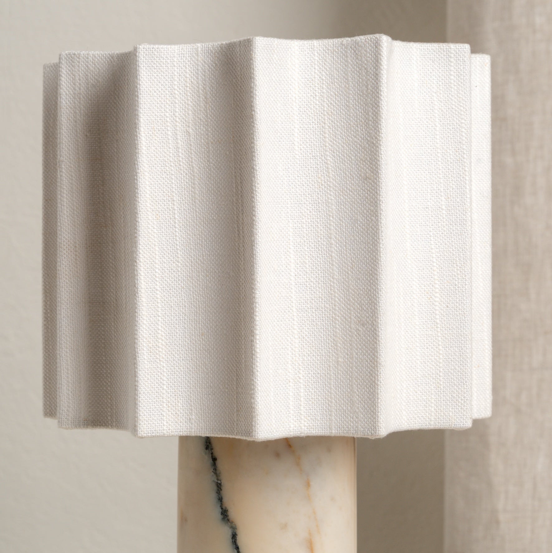 Calacatta Marble Rechargeable Table Lamp 4