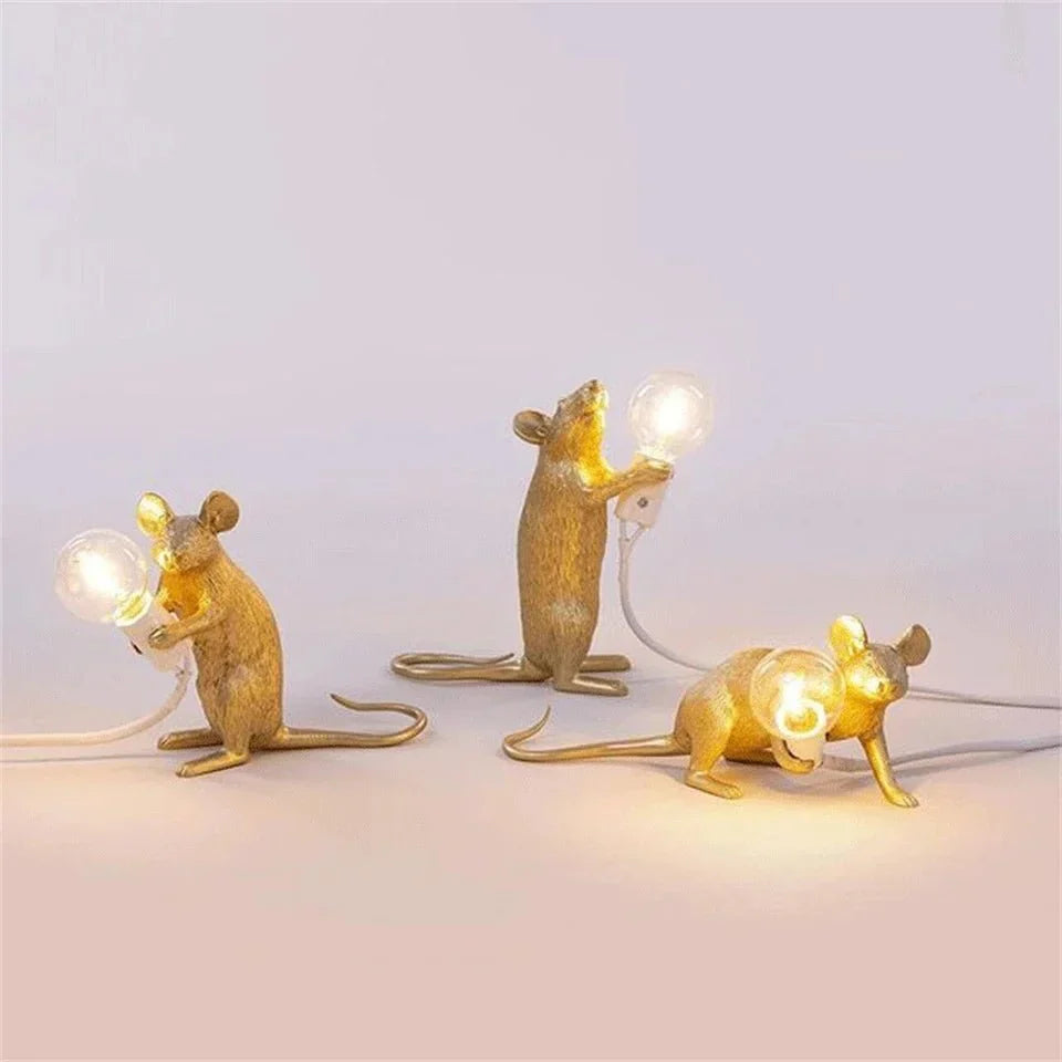 The Curious Explorer – A Playful Mouse Lamp 0