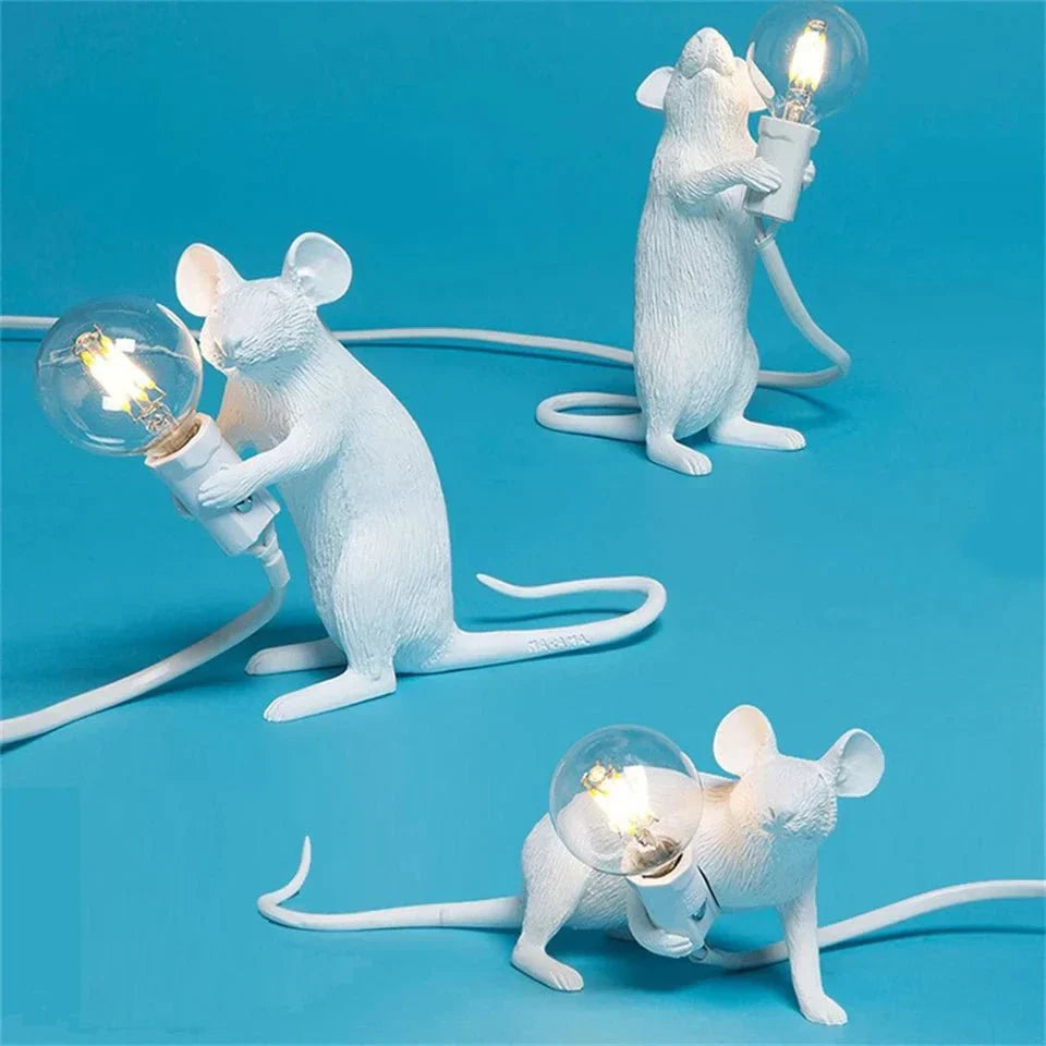 The Curious Explorer – A Playful Mouse Lamp 2