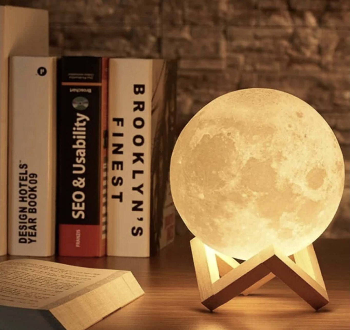 Elara Haus LED Moon Lamp - Rechargeable Cordless Night Light, 16 Colours & Remote