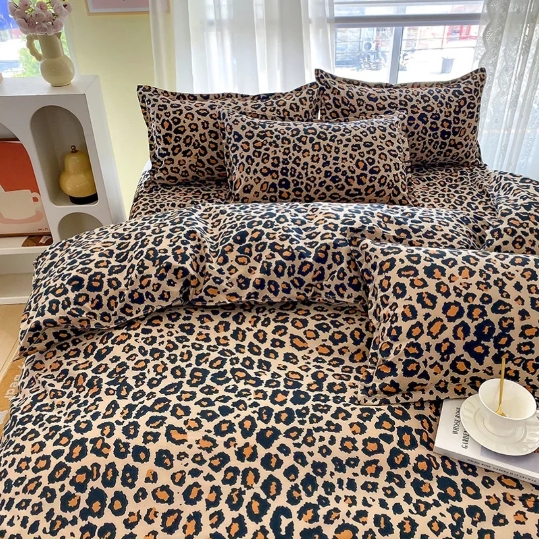 Savannah - Luxury Duvet Cover with Leopard Print 3