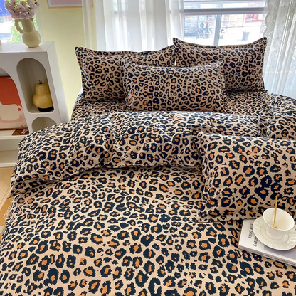 Savannah - Luxury Duvet Cover with Leopard Print 3