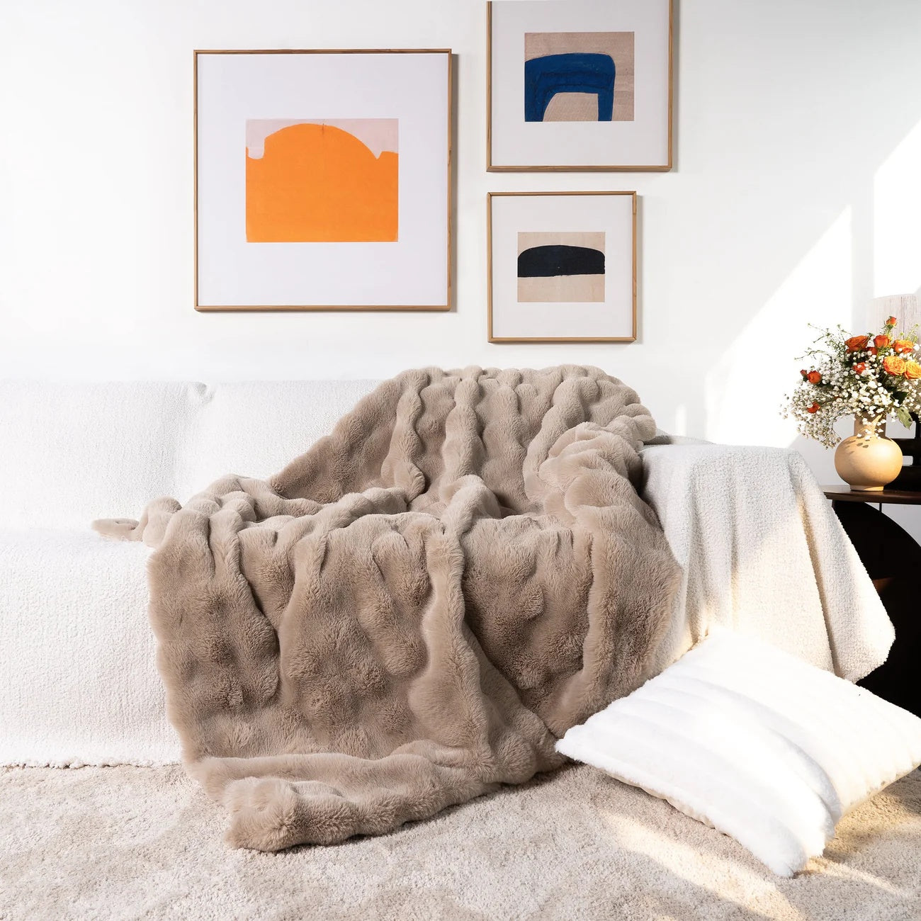 Elara Haus Luxury Rabbit Faux Fur Throw - Ultra Plush Blanket