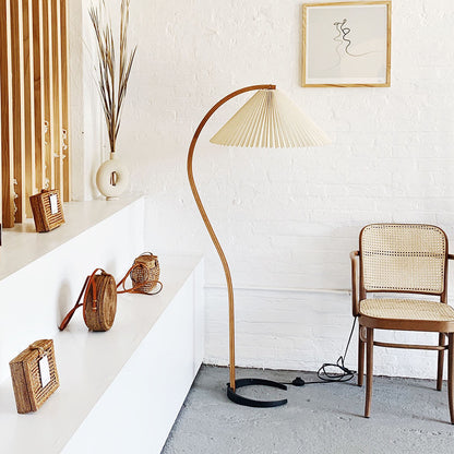Caprani Wooden Floor Lamp 7