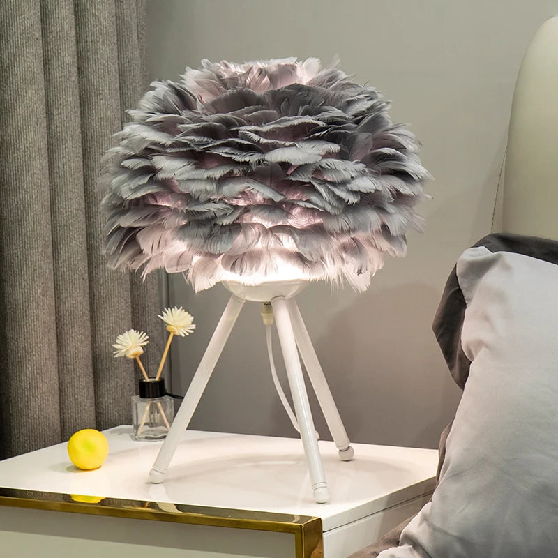 Exclusive Feather Table Lamp – Decorative Tripod Lamp with Gold Base 3