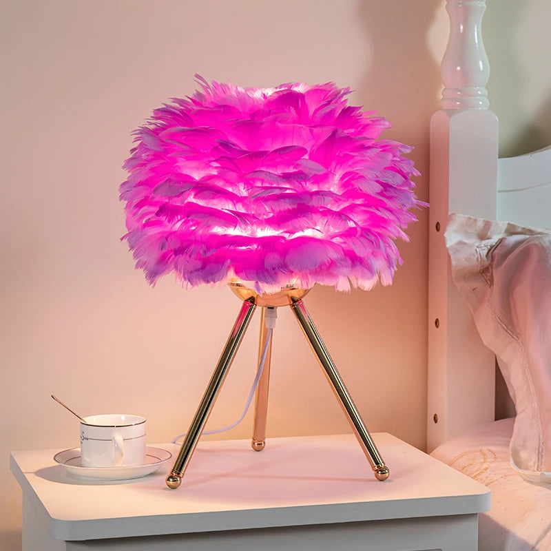 Exclusive Feather Table Lamp – Decorative Tripod Lamp with Gold Base 5