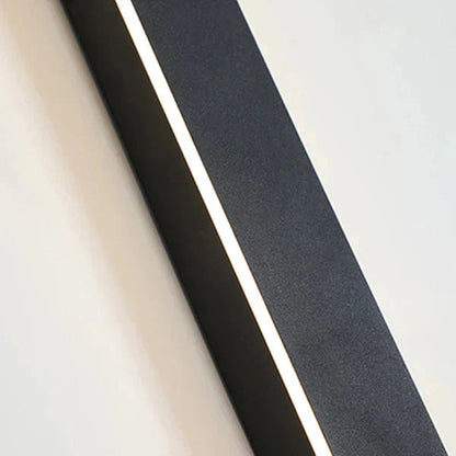 Modern Vertical LED Lamp for Facade 5