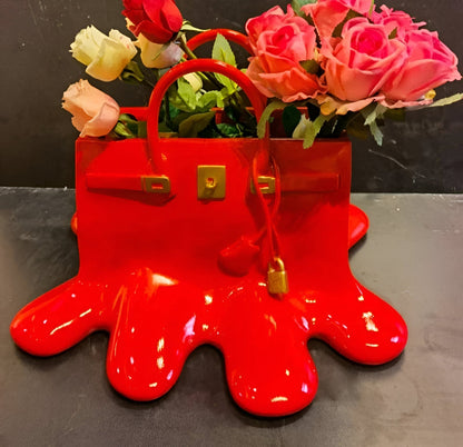 Melantha - Stylish Resin Vase in Handbag Silhouette 3