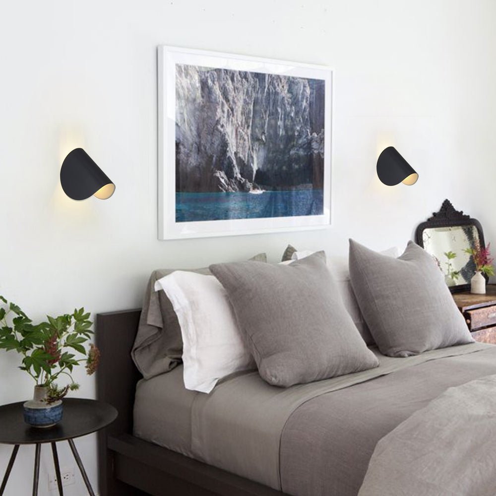 Minimalist 1-Light Curved Shaped Metallic Wall Sconce For Corridor 0