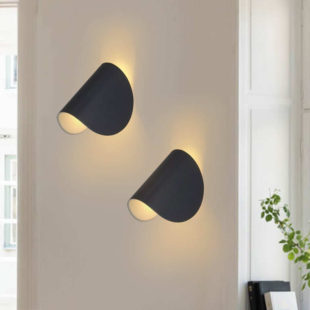 Minimalist 1-Light Curved Shaped Metallic Wall Sconce For Corridor 3