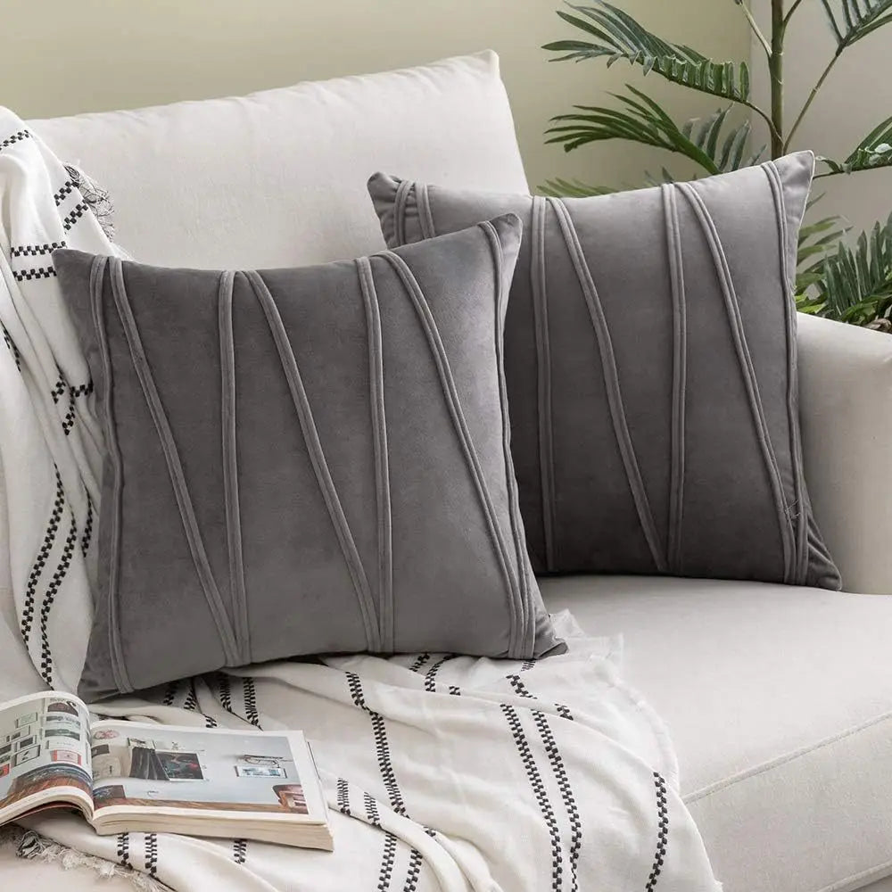 Velmire - Velvet Cushion Cover with Wavy Line Design 45x45cm 1