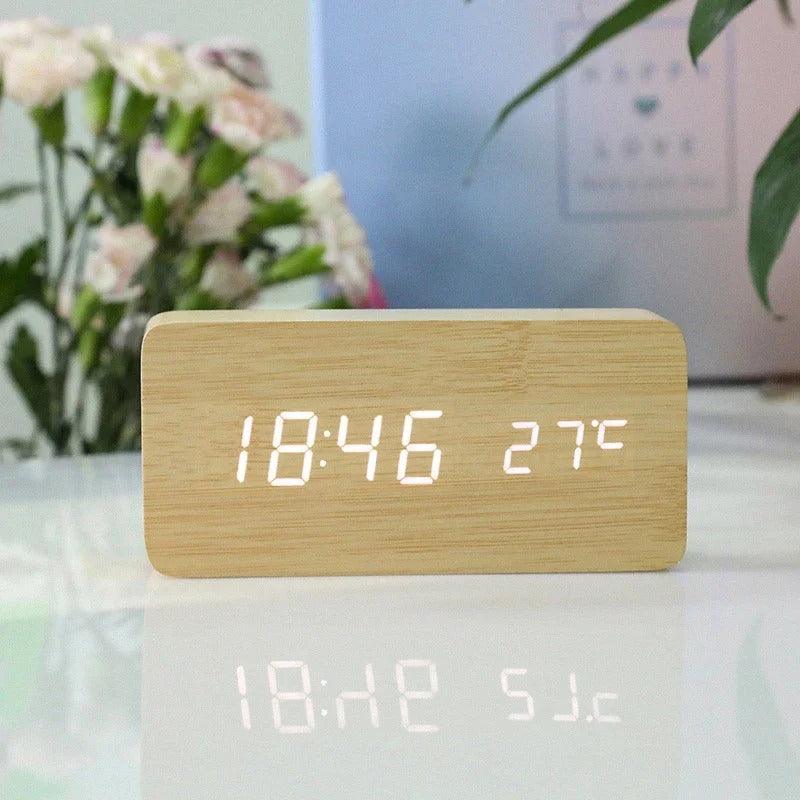 Minimalistic LED Clock | Wood 3