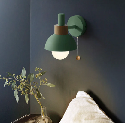 Chain Wall Sconce – A Modern Wall Lamp with a Wooden Accent 10