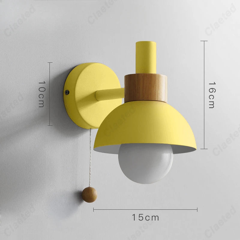 Chain Wall Sconce – A Modern Wall Lamp with a Wooden Accent 2