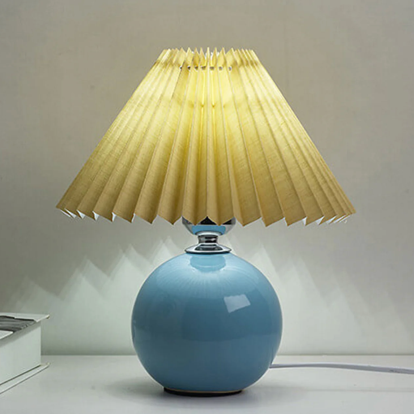 Table lamp with a pleated shade – a designer ball with a ceramic base 2
