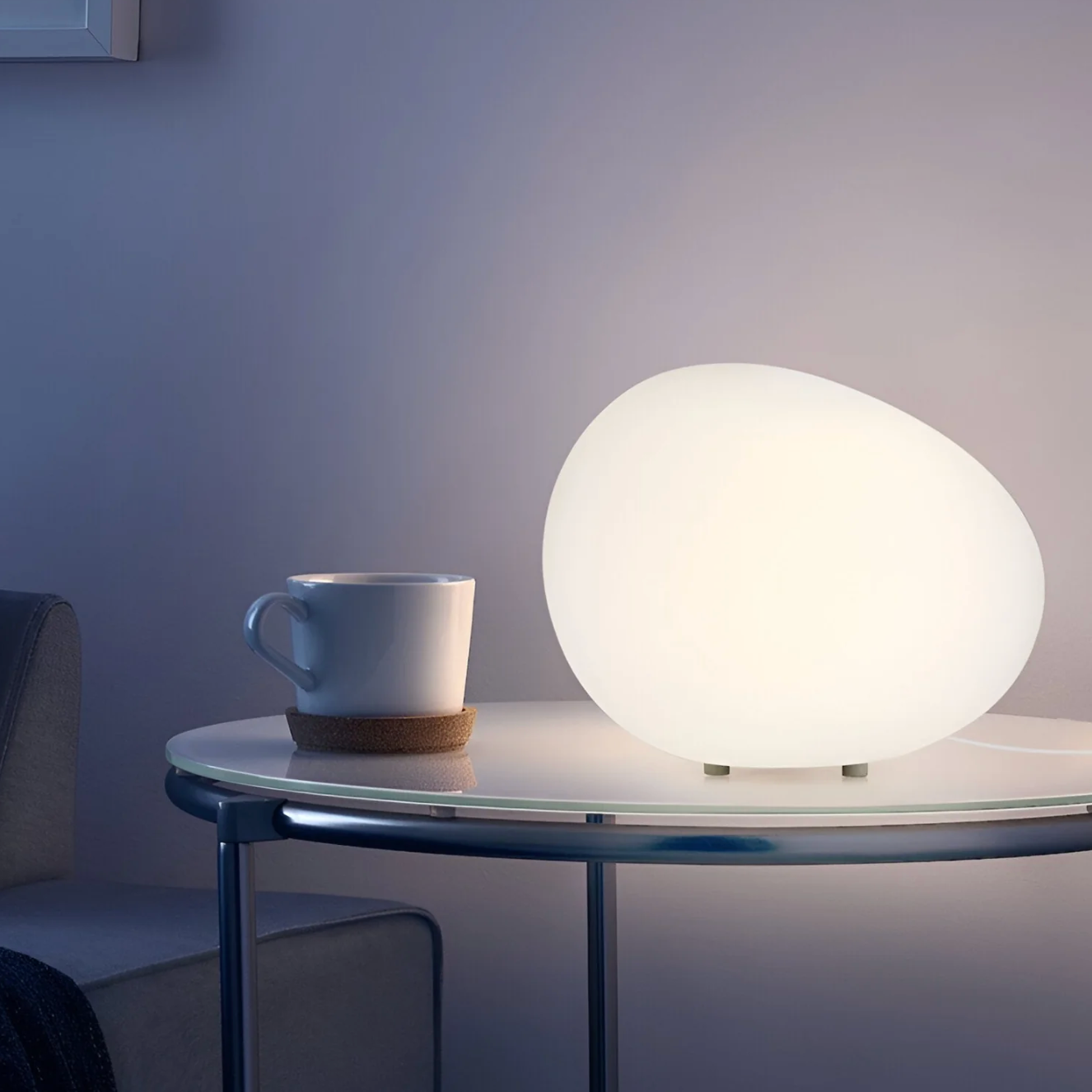 Stone-shaped table lamp – minimalist elegance in an organic form 6