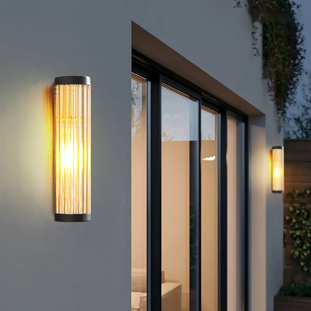 Elara Haus Outdoor Wall Lamp - Metal and Glass Modern Design 6