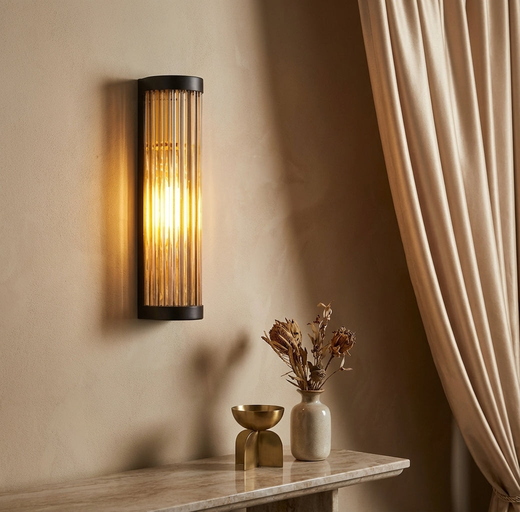 Elara Haus Outdoor Wall Lamp - Metal and Glass Modern Design