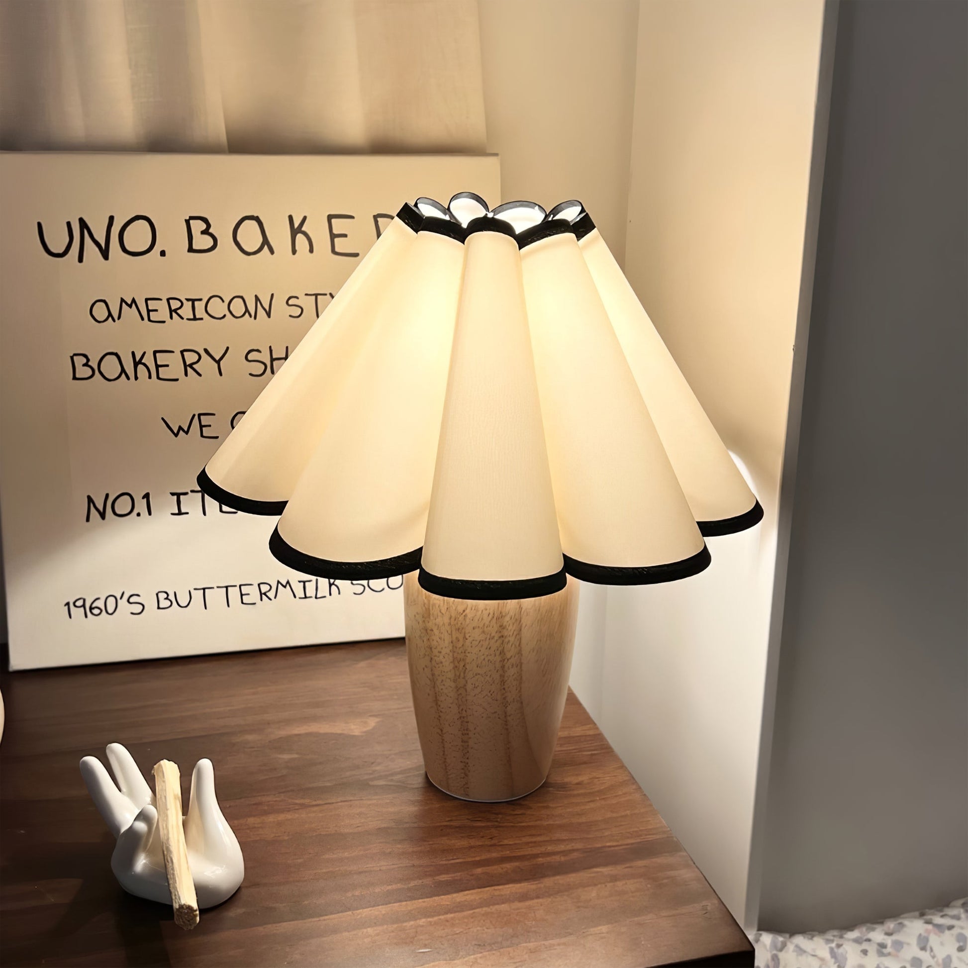 Vintage Fluted Table Lamp 2