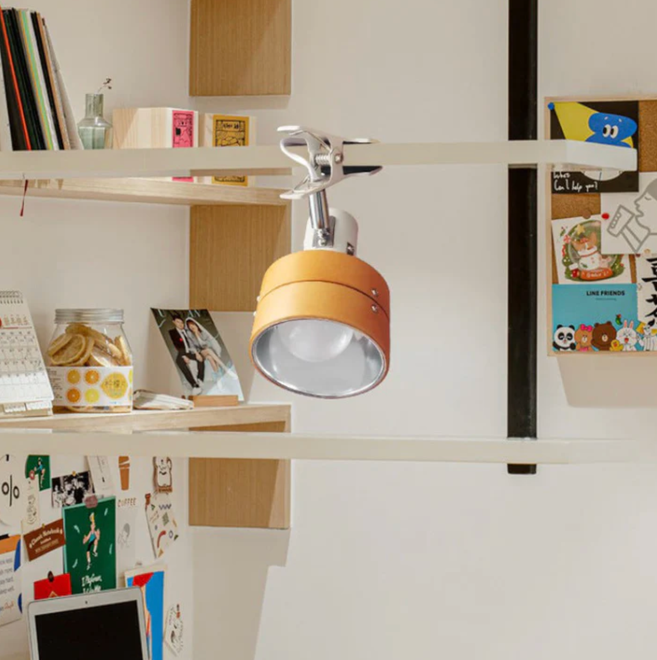 Adjustable retro clip lamp - metal and wood desk spotlight 0