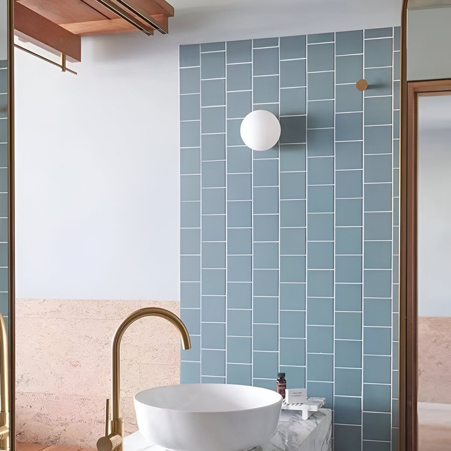 Elara Haus Round Glass Sconce