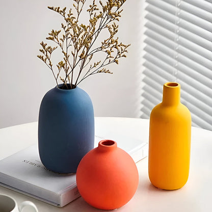 Astraelle - Scandinavian Ceramic Vase in Minimalist Style 2