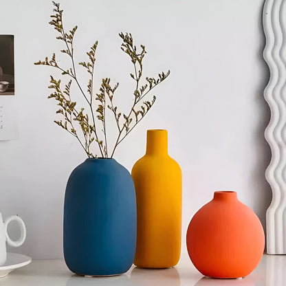 Astraelle - Scandinavian Ceramic Vase in Minimalist Style 3