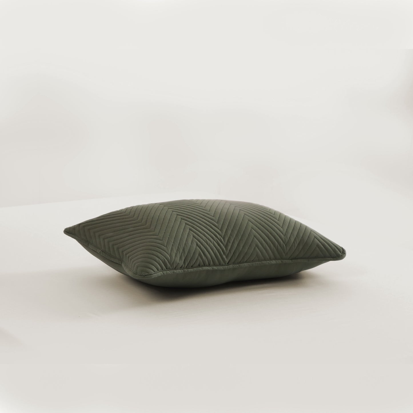 Elara Haus Snag Free Quilt - Pet Friendly